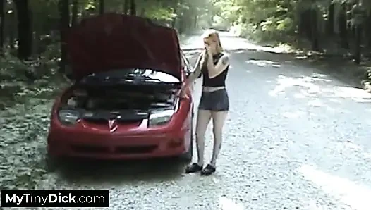 Minik yaraklı ezik onu daha derine alırken zevk senfonisi içinde