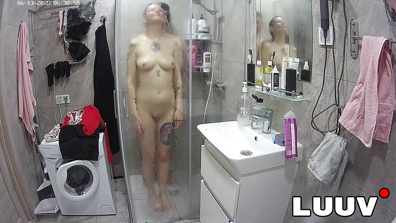 LUUV. Alice, a tattooed beauty, takes a shower with her boyfriend