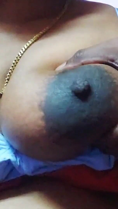 हॉट लड़की अपने बॉयफ्रेंड के दोस्त के घर आती है और उसके साथ सेक्स करती है । क्लिप 1