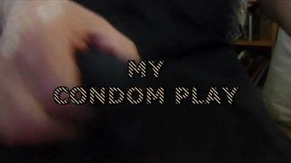 Мій презерватив грає