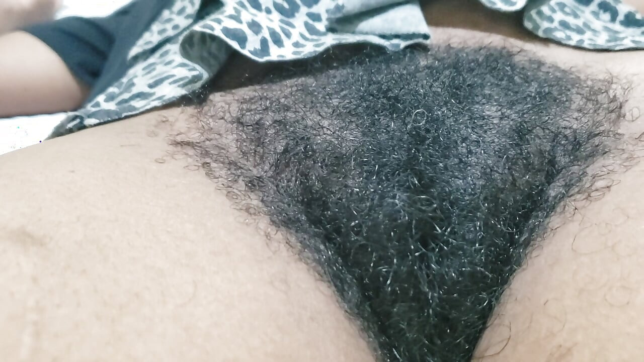 Beautiful Mature Woman With Hairy Pussy And Sexy Confidence