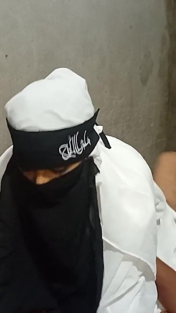 Spektakularan trenutak iz filma "Pakistanske muslimanke jahale su na neobrezanom kurcu"