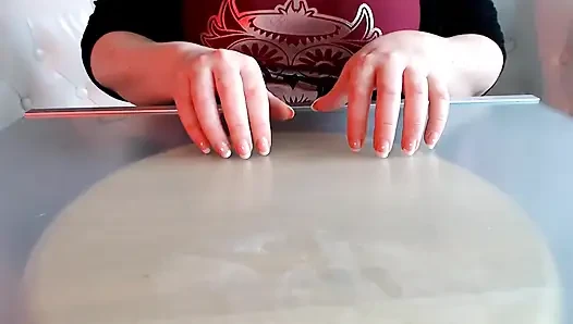 Çivi çakan asmr