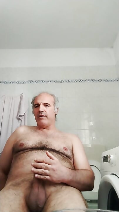 Koliko je sperme izašlo iz mog kurca nakon 15 dana čednosti!