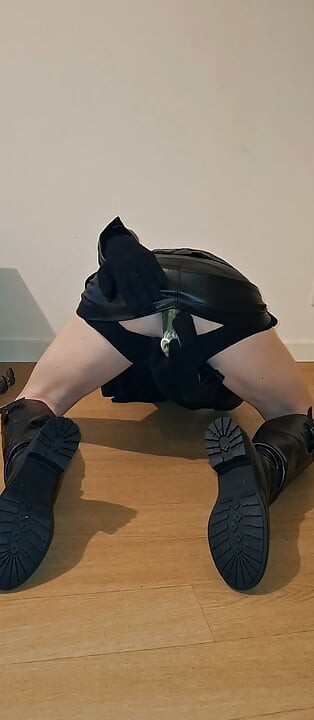 Carla Leather & Anal