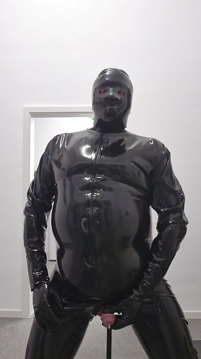 Bọc trong cao su và bịt miệng