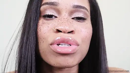 Плавление хуя - чернокожая богиня домина Rosie Reed