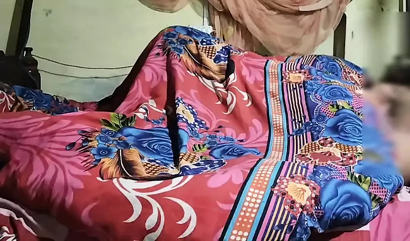 Bangali bhabhi purani love buy room ku bulaya