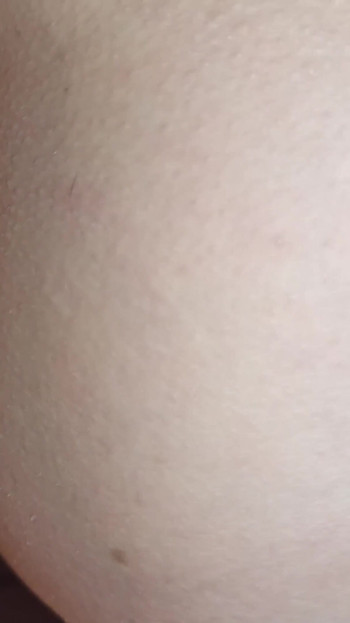 十代のFemboy大声でうめき声からパパの大きなコックに私のタイトなろくでなし