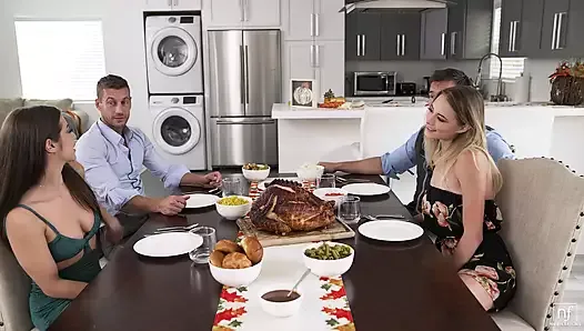 Thanksgiving Turns Me On - S40:E18