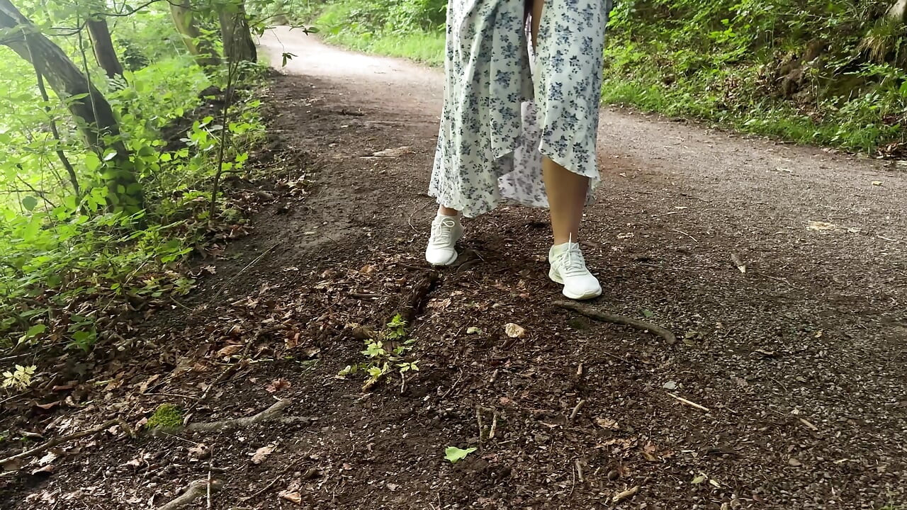 Fast erwischt: Öffentlicher fick am see, handjob & outdoor-pisse
