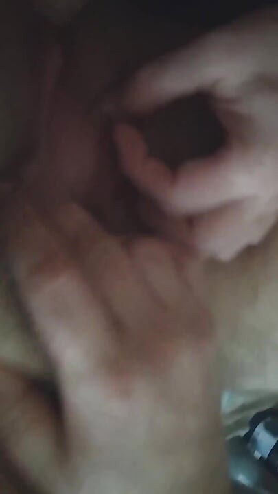 T4t-pariskunta "Sano hei kameralle, kerro heille, mitä teen pillullesi!!"