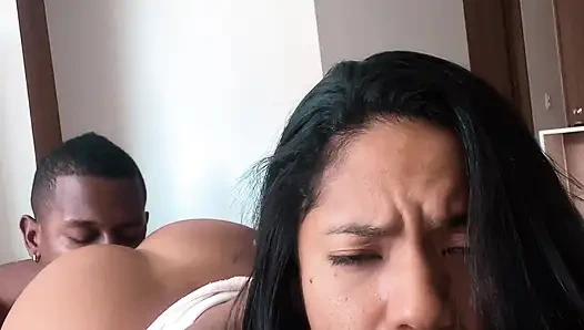 I like to see myself while they fuck me deliciously -amateur couple- nysdel