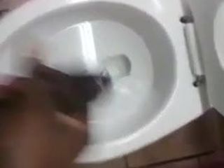 Toiletten-Masturbation
