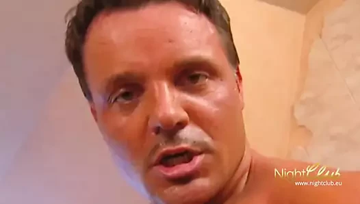 immer rein in die Arschfotze