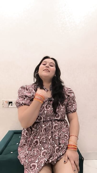 Puja ki jawani choot Pani Pani lund ki diwani big boob