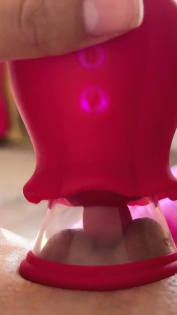 Luda naušnica pravi moj najbolji orgazam | Klip 1