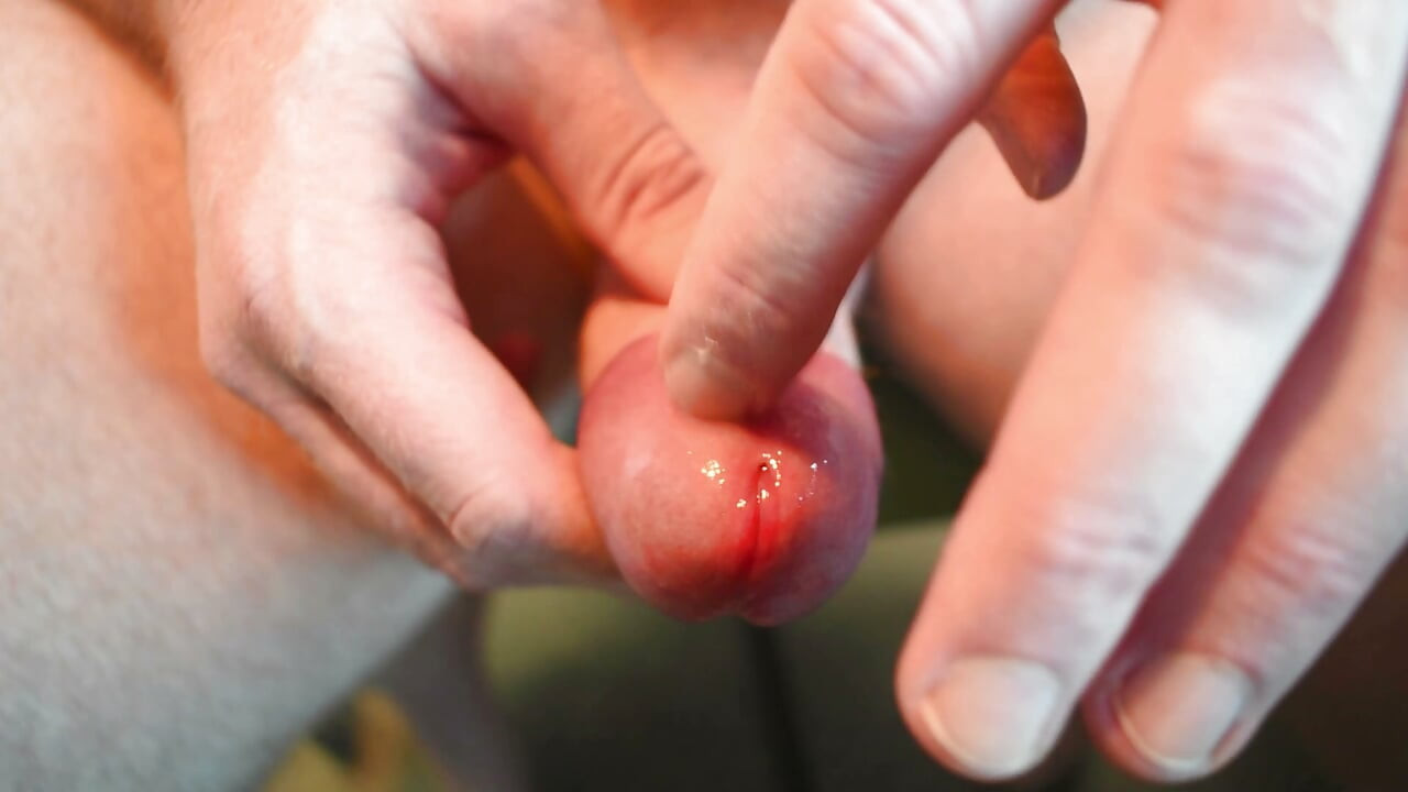 Close up wank and cum