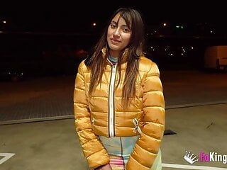 19-летняя Laitina и ее публичные подвиги ночью!