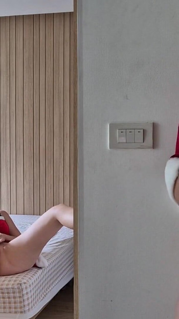 Jaw-dropping moment from "I Caught My Step Sister Masturbating And Got Turned On. Two girl masturbate together and Strong"