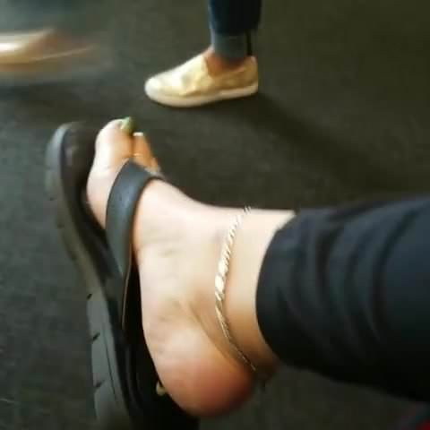 Sexy feet shoeplay