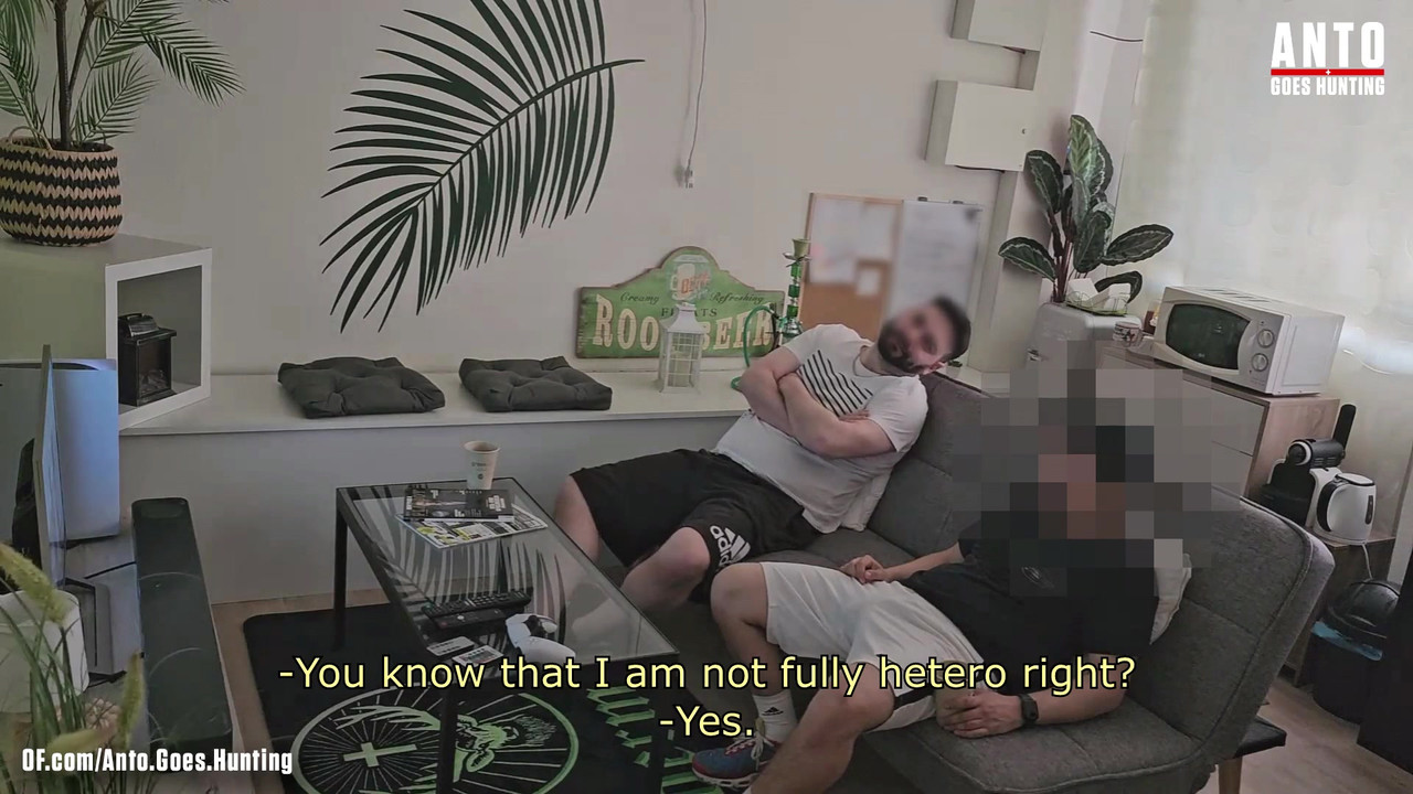 我的直男朋友“chris”（他以前发现我在撸管）上一次问我，并给我惊喜