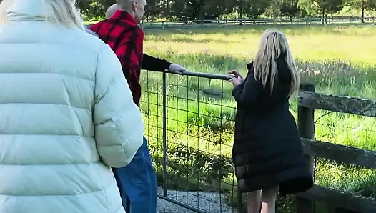 Charlie Forde, Laney Day, Finley Kay, Leo Embers, Caleb Arcane, Mishel Karen'ın rol aldığı eve bağlı sahne arkası