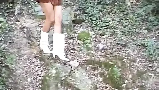 Pissen in den wäldern