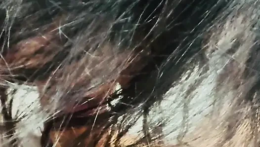 Tubuh istri orgasme gemetar. Oh sayang cepat..