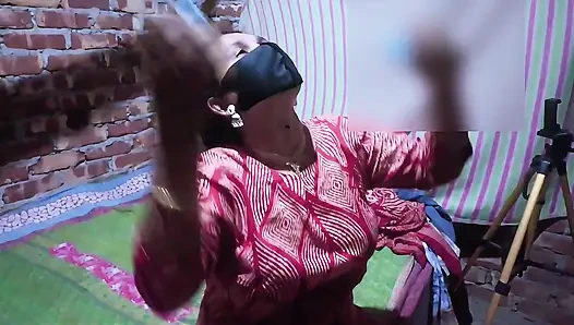 Nettes mitbewohner-mädchen mit riesigen möpsen will hart gefickt werden– vairalse.