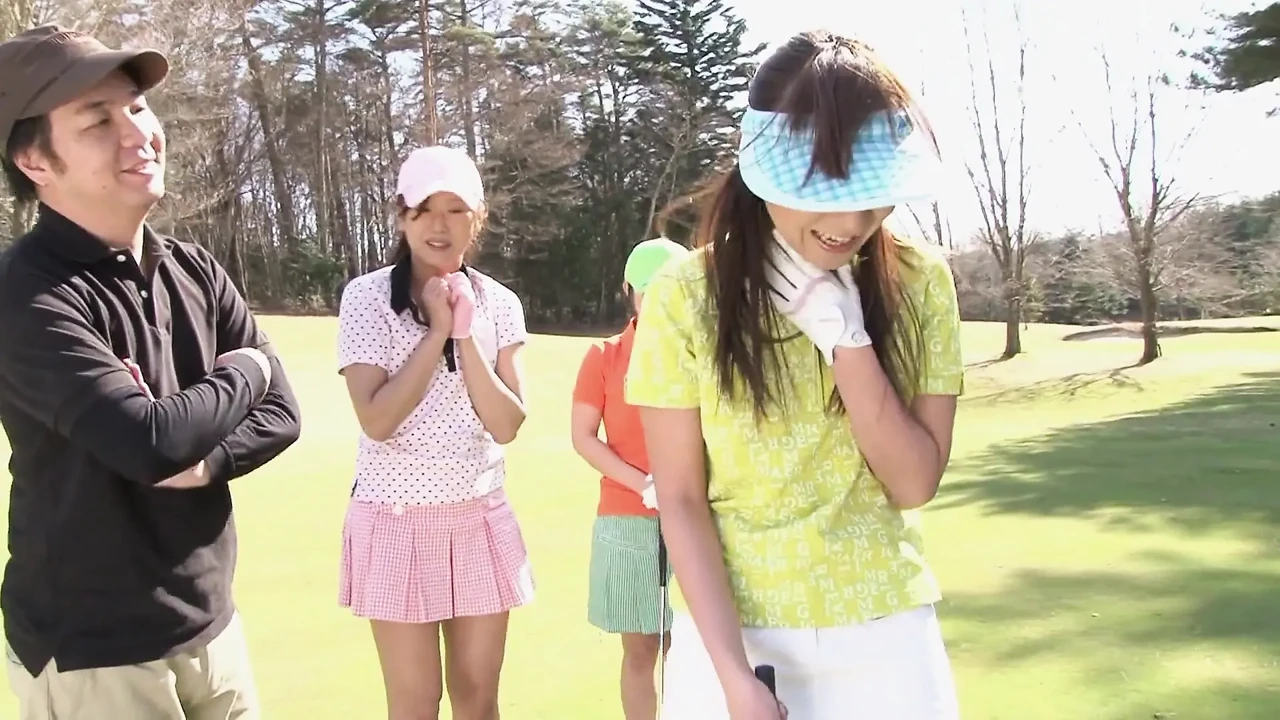 Golfing lessons in exchange for a couple of cumshots