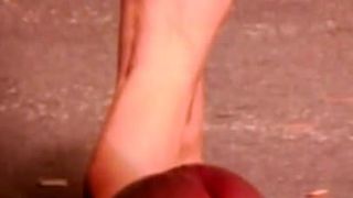 Трибьют женских ног с телятами