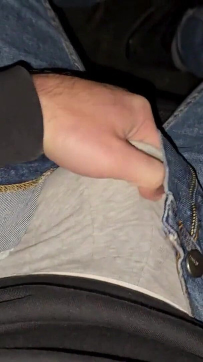 Phantomgentx - cewek sange jerman diam-diam masuk ke dalam mobil sama kontol besar sampai muncrat | Klip 1