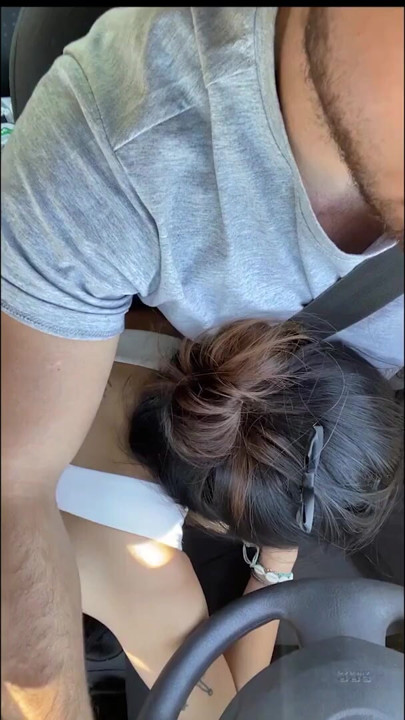 Asian girl giving driver a blowjob while driving stops and fuck | Clip 1