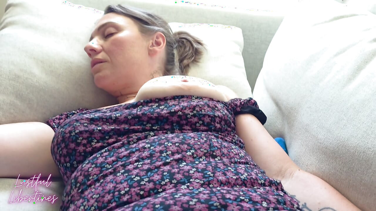 She thought I was Dad - My Hairy MILF STEPMOM is irresistible