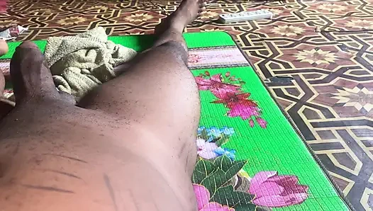 Büyük götlü ateşli öğleden sonra sikişi