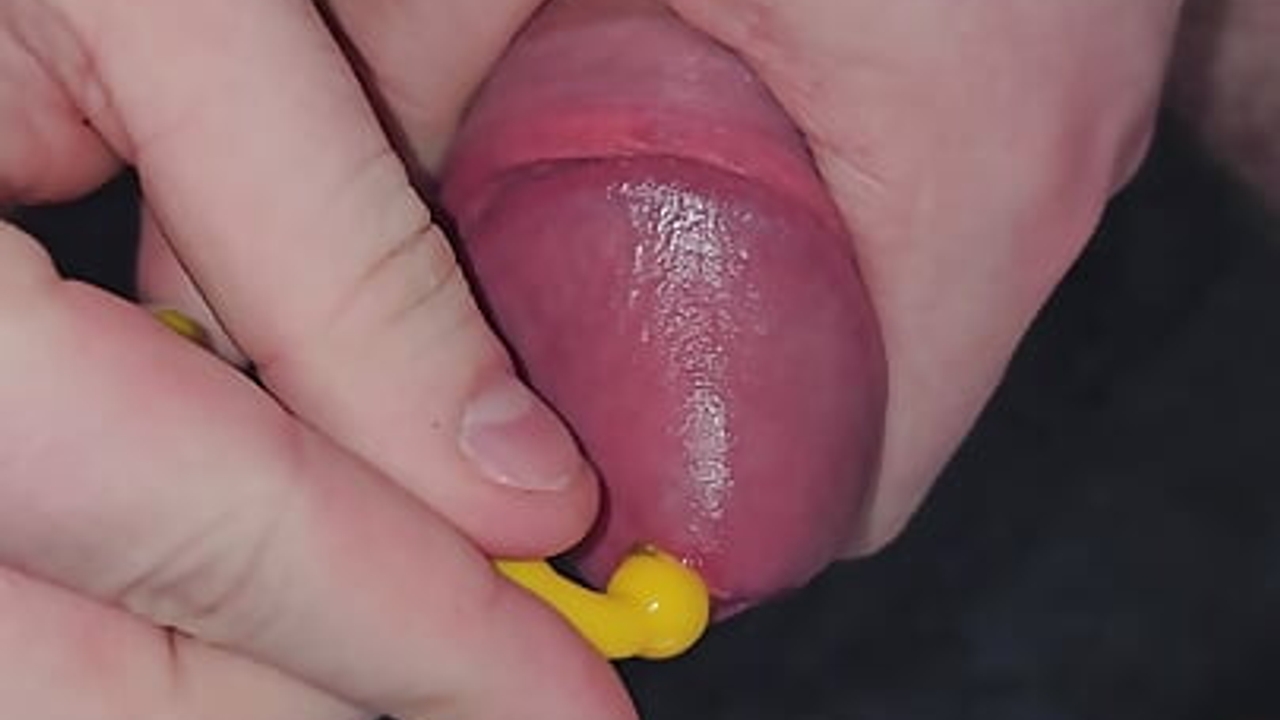 Insert different thick penis plugs into my penis