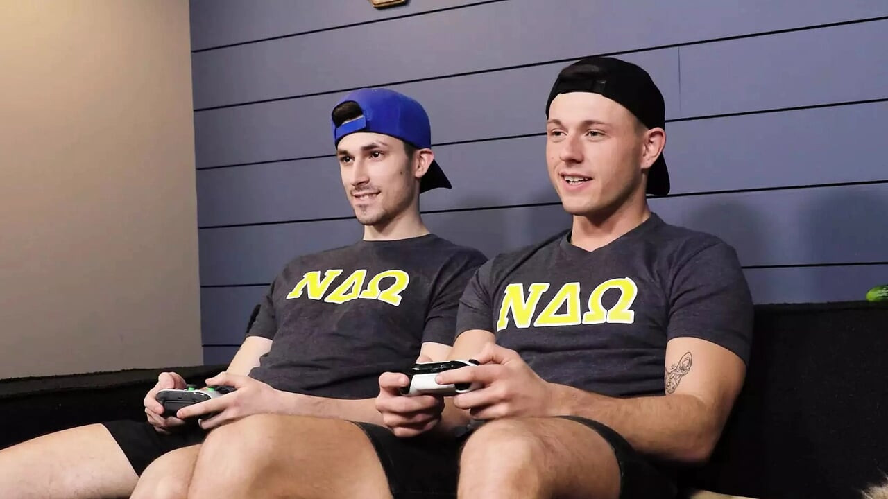 Huge Cocked Fratboy Proves His Size By Flip Fucking Cutie