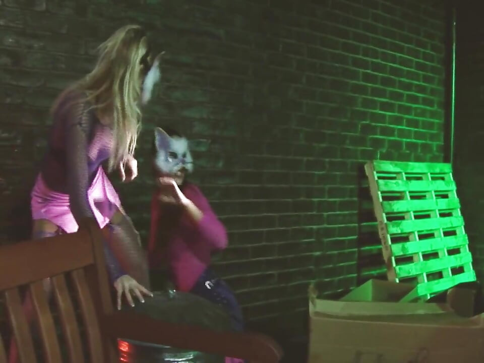 Horny Catsbabes Scene-3 Horny Kittens in Lingerie Fucking Together in the Alley