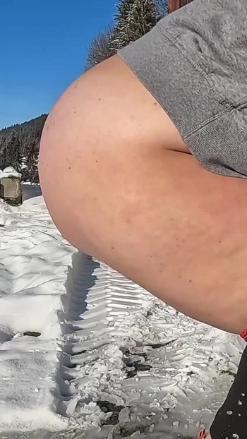 Jaw-dropping moment from "Snow bunny PISS DESPERATION Austrian Mountain View"