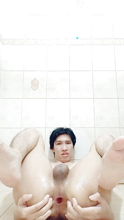 Teetajet Pratumthong Fag Thailand masturbate, drink my piss and cum and penetrate my ass, anal