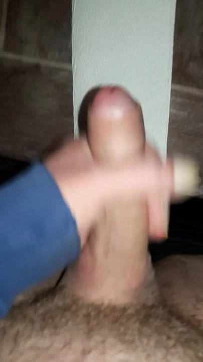 super horny while i am looking at vids here