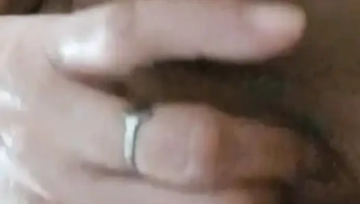 Ich bin heute Morgen aufgewacht und ich werde krank zuerst ein bad nehmen, stellte ich mir mein hobby vor, wie ge blk schwanz . Ich will orgasmus machen .