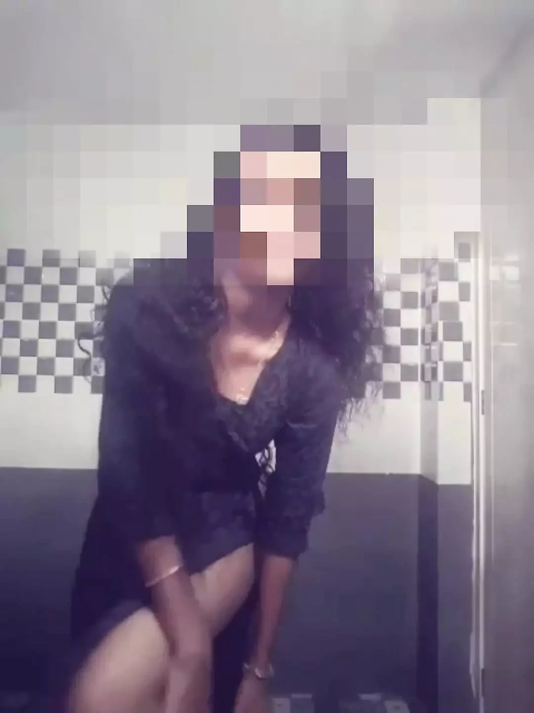 我的第二个裸体视频