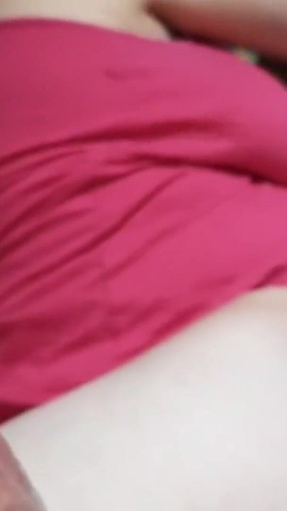 Перервав читання мачухи для мастурбації. | Кліп 3