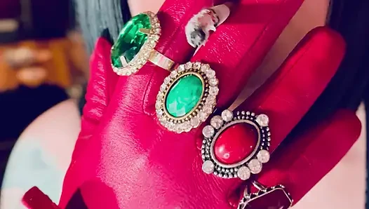 Rote Lederhandschuhe &ringe! Rauchende törtchen Tina Snua raucht eine Zigarette und zeigt ihre Handschuhe - Raucherin
