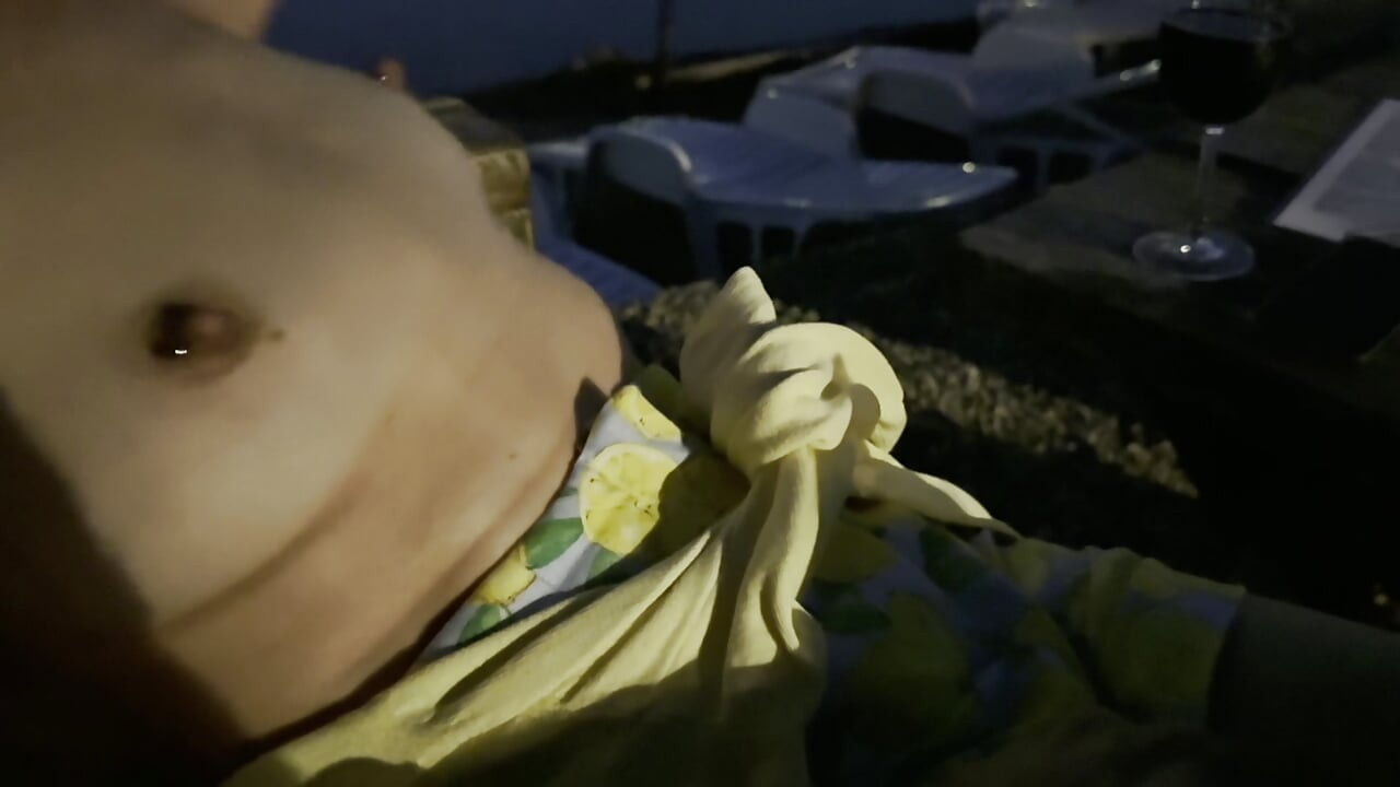 Sexy braless wife reaches an orgasm in public when I rub her clit in a night bar