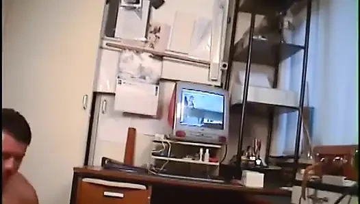 College babe gets her wet pussy eaten on guy's desk