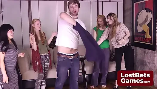 Высокая карточная игра начинается с быстрого потери