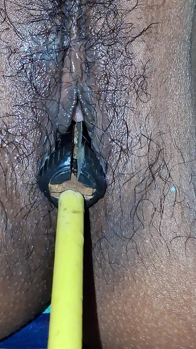Erotic morning pussy masturbation - this cute girl has an orgasm